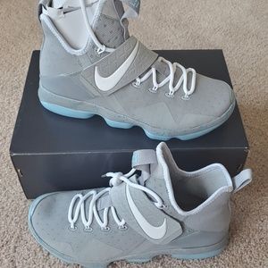 Lebron James Soldier